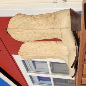 Cream colored COWBOY BOOTS!